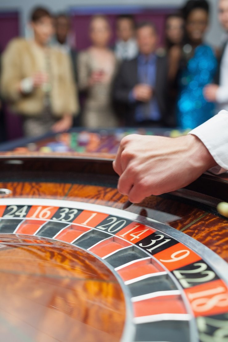 marjan slot platform interface showing sportsbook, live casino, and slot games on Android